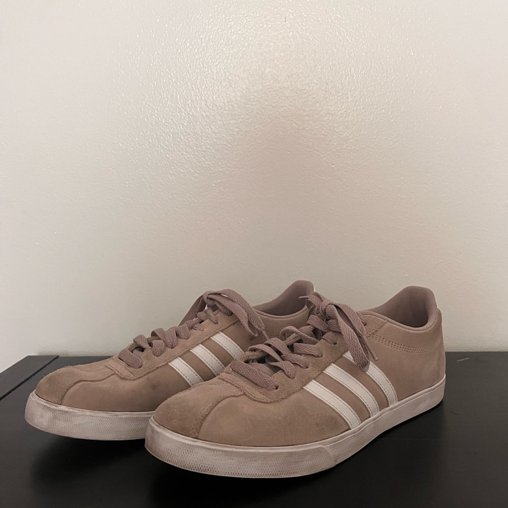 Adidas Sneakers